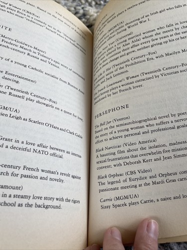 Goddess Within: A Guide to the Eternal Myths That Shape Women's Lives - Imagen 10 de 18