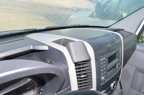 KUDA mobile phone mount 5215 for Navi MB Sprinter / VW Crafter from 04/20 - black - Picture 2 of 4