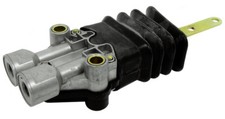 DAF RENAULT SCANIA AIR BRAKE LEVELLING VALVE 1504925 5021170191 1430545 1399776