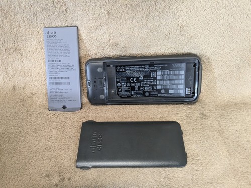 Cisco CP-8821 Wireless IP Phone w/ Charging Base and Cords - Photo 9/22