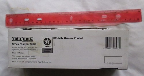 TEXACO 1939 DODGE AIRFLOW DIE-CAST BANK (ERTL-1993) - Picture 3 of 4