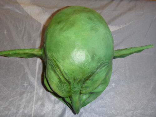 Mr. Cole’s MONSTERS GREEN LATTICE GOBLIN GOBLIKON MASCHERA ISPIRATA COSPLAY - Foto 21 di 21