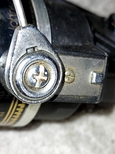 Vintage Johnson Chairman 830 Spinning Reel / Gear Ratio 5.56:1 Nice Quality - Picture 16 of 16