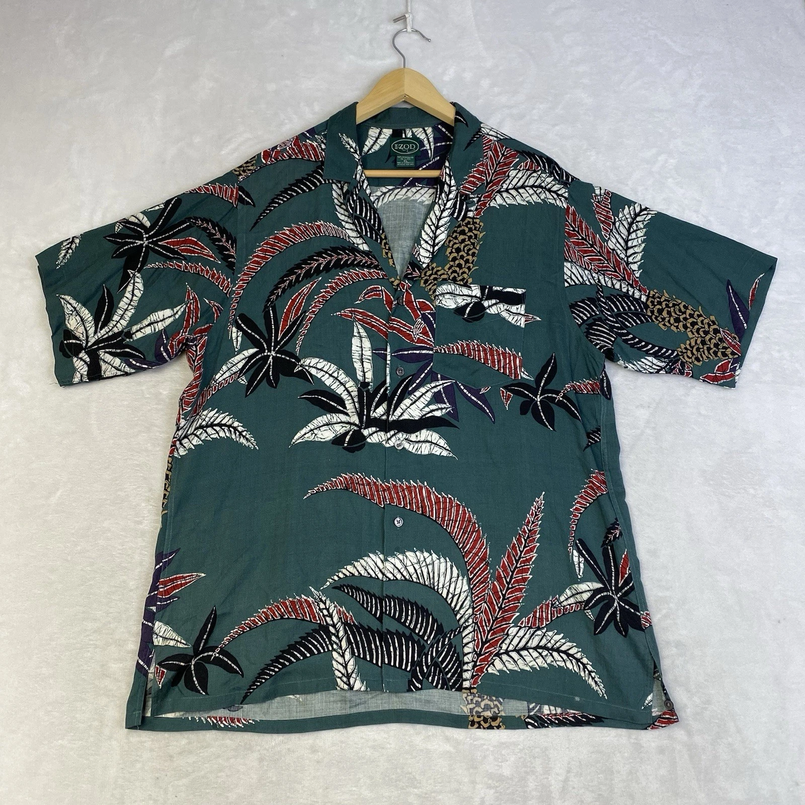 IZOD Vintage Hawaiian Shirt XL Rayon Jungle Leaf Print Made in Taiwan 90s Aloha