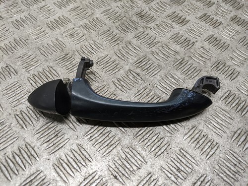 Vauxhall (Opel) Astra K Cdti Schrägheck 2015-16 Außengriff (ohne Fahrer vorne) grün G6R