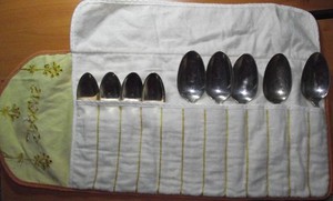 Vintage 1953 IS 1847 Rogers Bros Silver Plate Teaspoon Heritage