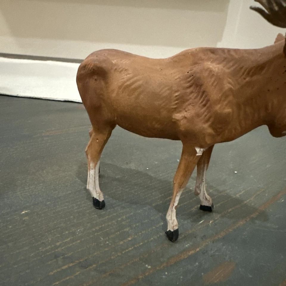 Estatuilla sólida de colección Alemania Alce 4,5" L Foto 4 de 4