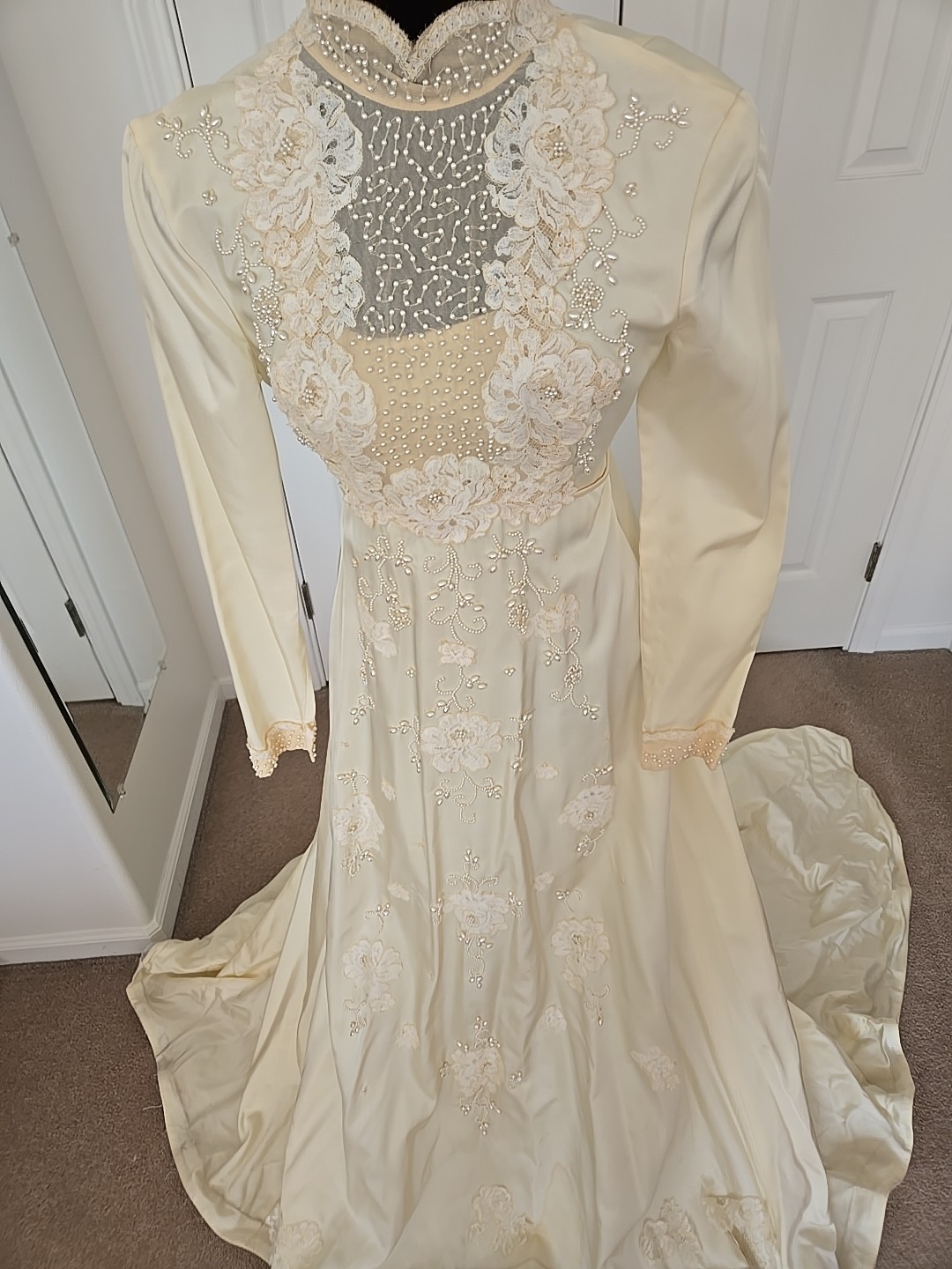 Picture 4 of 23