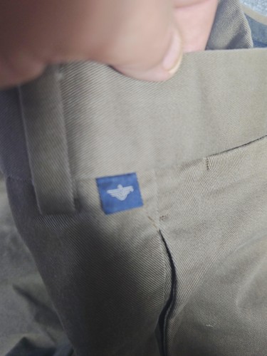 Dockers Stain Defender Hose Herren khaki plissiert Bündchen Chino Anzughose - Bild 8 von 8