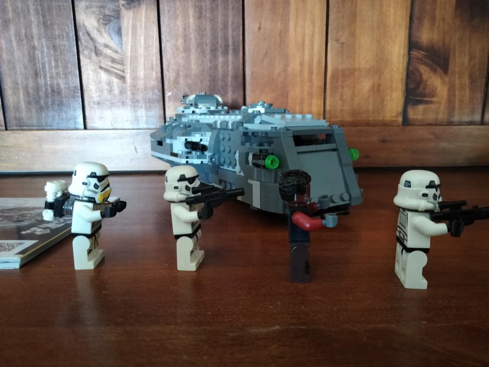 LEGO Star Wars 75311 Imperial Armored Marauder, foto 4 di 4