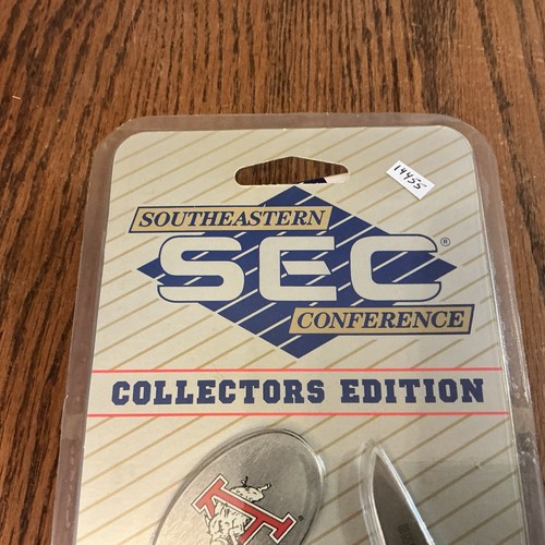 New Old Stock,Case XX University of Arkansas SEC Conference Knife/Keychain Set - Picture 3 of 6