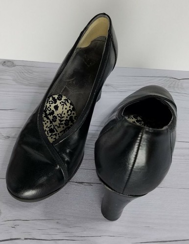 Patent Women Black Heels Size 7 - Picture 6 of 12