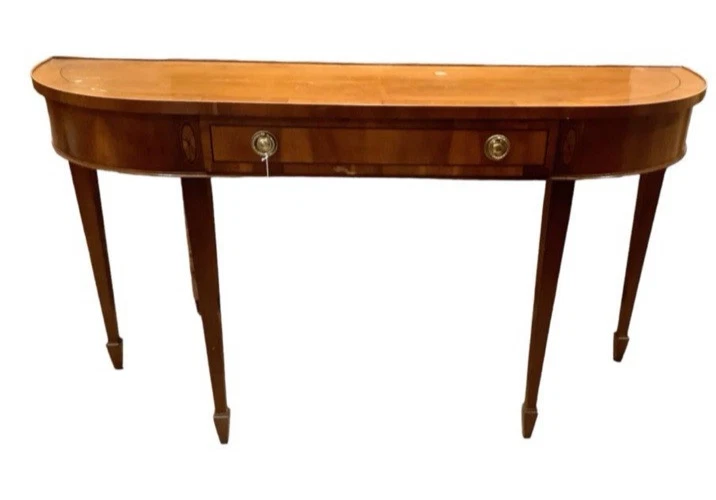 Mesa consola HEKMAN Copley Place madera de tejo de caoba Demilune 54ʺW × 15ʺD × 30,5" Foto 2 de 4
