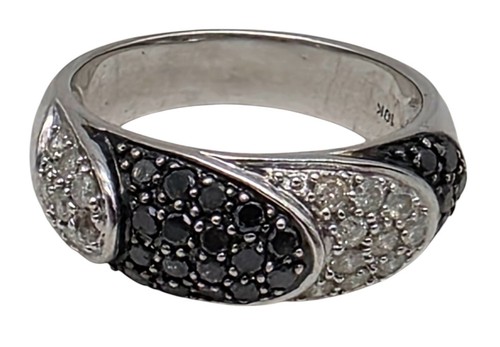 VINTAGE Solid 10k White Gold / Black & White Diamonds Ladies Ring Size 6.75 - Picture 2 of 6