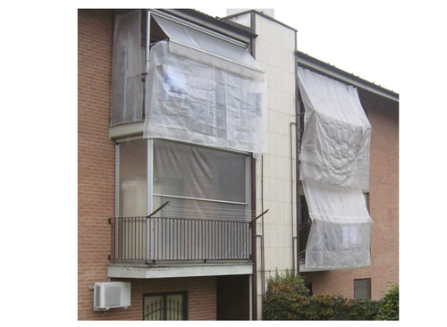 TELO TELONE OCCHIELLATO IN PVC IMPERMEABILE TRASPARENTE COPRITUTTO PER ESTERNO - Foto 8 di 9