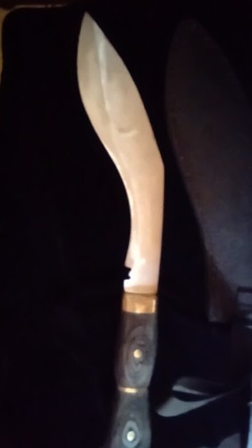 Kukri curved knife