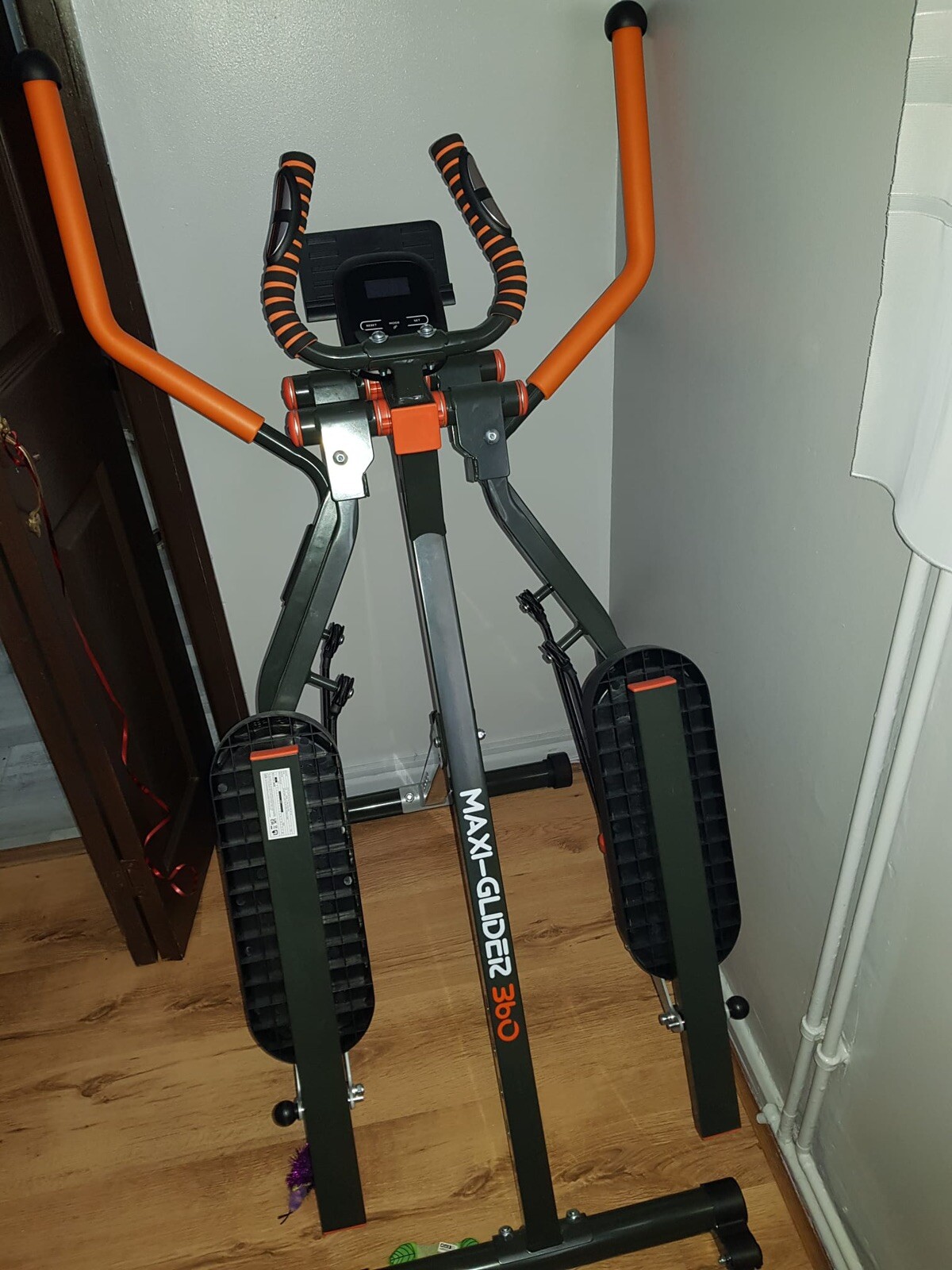 New Image Maxi Glider 360 Cross Trainer with Heart Rate Monitor Black