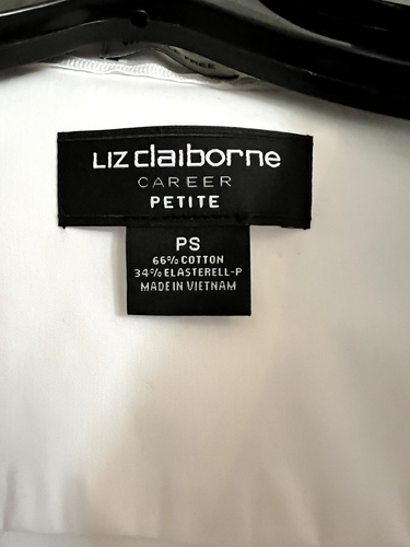 NWT $44 Liz Claiborne Women Petite SM White Shirt Wrinkle Free - Picture 2 of 3