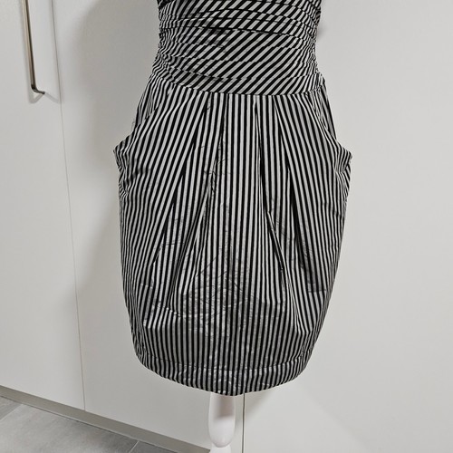 Cue Dress Womens size 8 Grey Black Striped Sleeveless Ruffle Pockets - Picture 5 of 13