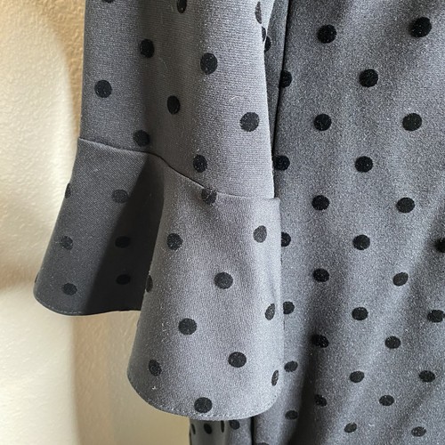Vestido de lunares negro manga campana 3/4 cuello redondo Old Navy para mujer; talla mediana - Imagen 4 de 8