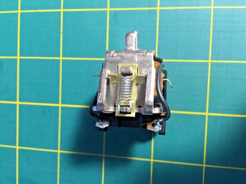 AMF Potter & Brumfield KAIIAG 24v Relay, New Surplus - Picture 3 of 4