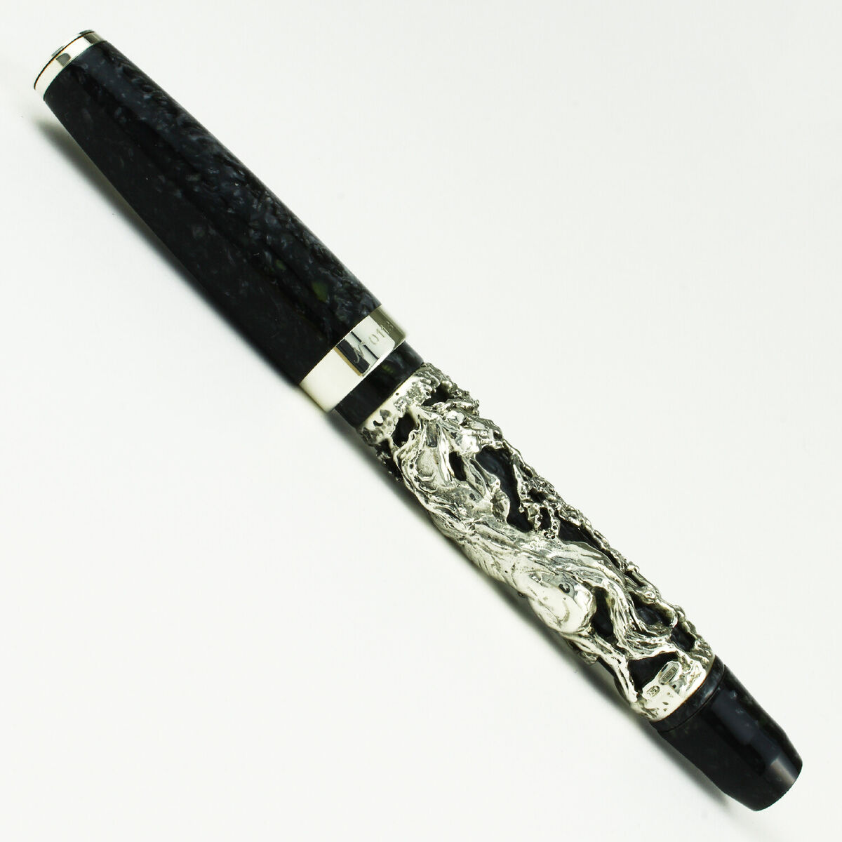 Montegrappa Very Rare Limited Edition Zodiac SNAKE Fountain
