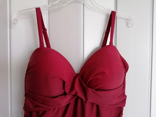 Damen Badeanzug. Größe: 48. Marke: Primark. Farbe: Bordeauxrot. - Bild 3 von 4