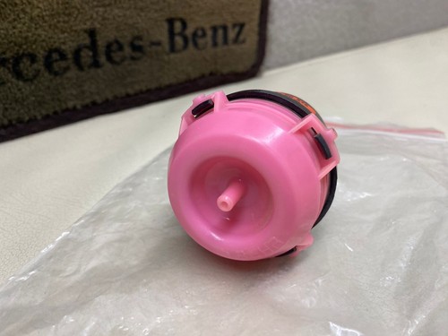 Mercedes Benz A/C Vacuum Actuator For Center Hot Air Flap Control / NOS - Picture 4 of 6