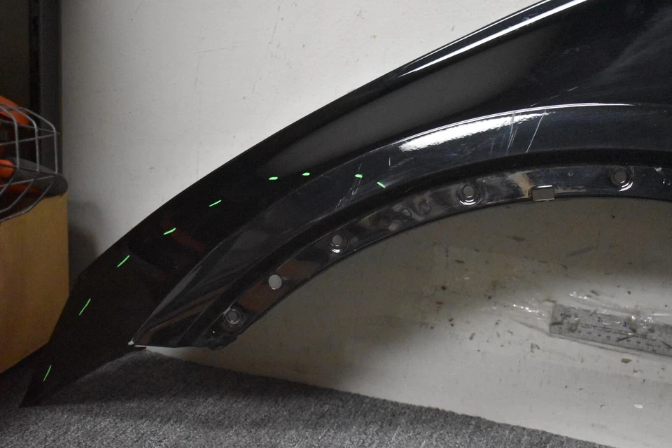 Guardabarros lado izquierdo audi sq5 2018-2022 fabricante original de fábrica Foto 2 de 4