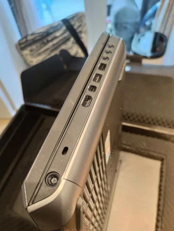 Alienware 17 R5 17.3"  Gaming Laptop Black i7-4700MQ GTX765 with charger - Image 4 of 4