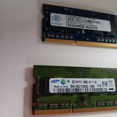 Samsung & Nanya RAM Sticks 2 GB each, used - Picture 10 of 14