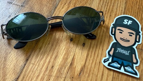 VTG 90S DKNY WILSHIRE ROUND SUNGLASSES BLACK SILVER LOGO WESTWOOD RARE DESIGNER - Picture 2 of 5