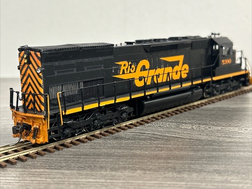 Overland Models HO Brass OMI-5339 SD40T-2 Diesel Locomotive D&RGW #5390 *Used - Picture 6 of 14