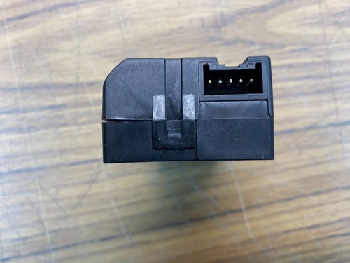 Ford Falcon BF Fairmont Air Conditioning A/C Blend Door Motor - Picture 2 of 3