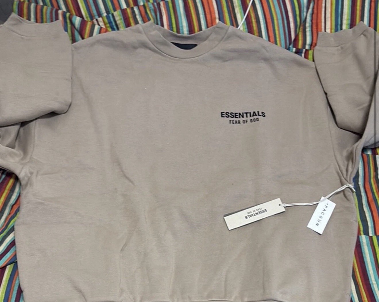 essentials fear of God crewneck sweatshirt in size large NWT