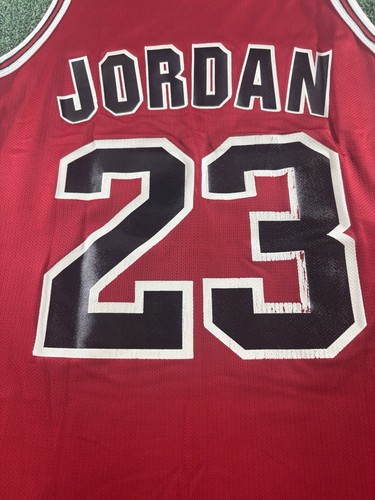 Camiseta Michael Jordan Chicago Bulls Campeón Talla 40 Roja Vintage Años 90 NBA - Imagen 4 de 9