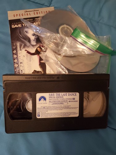 Movie & Music Save The Last Dance VHS & 2 CD's - Picture 2 of 2