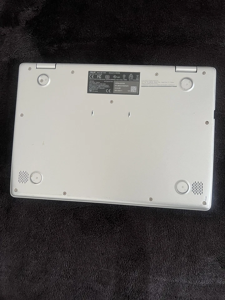 🖥️ Asus Chromebook C202SA 12-13.9” Laptop – Chrome OS – With Charger 🔌 - Image 2 of 4