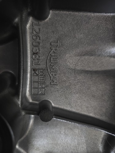 Triumph Rocket 3 Roadster Ventildeckel 2012 C23XB - Bild 5 von 5