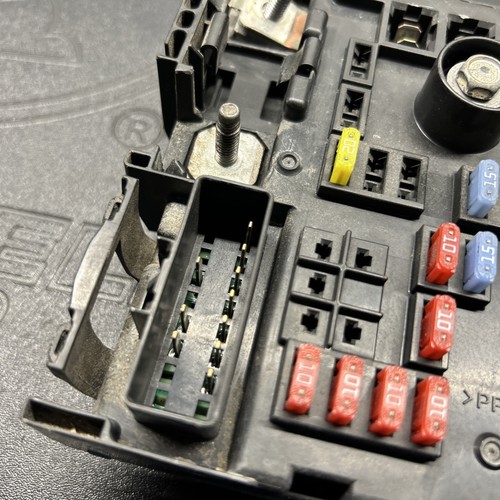 2003 2007 Chevy Express 1500 Fuse Box 63564286 - Picture 10 of 16
