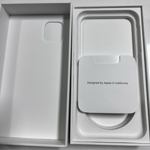 EMPTY BOX ONLY - Apple iPhone 11 Black 64GB, Mint Condition - 第 3/6 張圖片