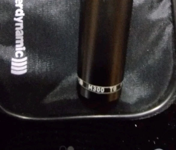 Beyer Tour Group M300 Microphone - Image 2 of 3