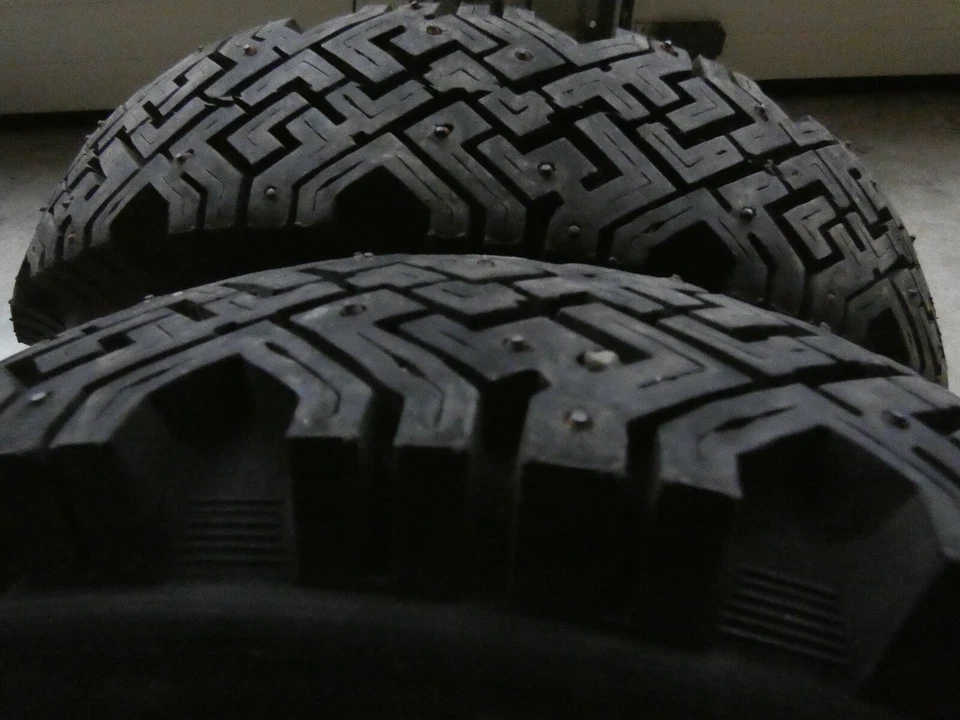 SPIKE - Reifen    560-13    GummiMayer - Bild 4 von 4