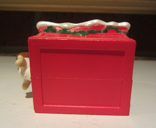 Adorno de sello vintage 1989 Let's Play Cat On Top Of Dog House hecho a mano - Imagen 8 de 12