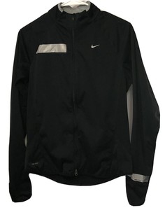 thumb hole jacket nike