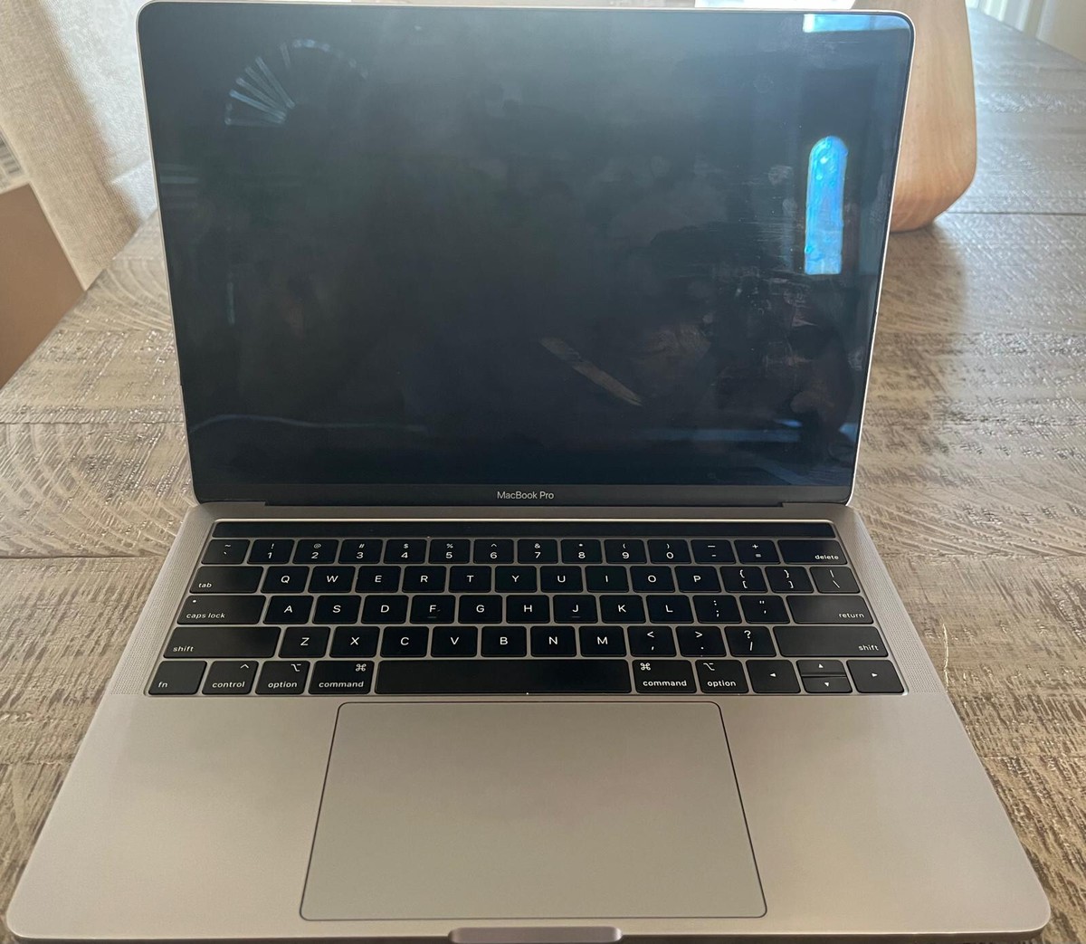 Apple MacBook Pro 13.3” (256GB SSD, Intel Core i7 8th Gen Apple MacBook Pro 13.3” (256GB SSD, Intel Core i7 8th Gen