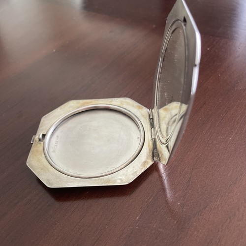 VINTAGE BIRMINGHAM STERLING SILVER ENGINE TURNED COMPACT CASE TURNER & SIMPSON - Picture 12 of 12