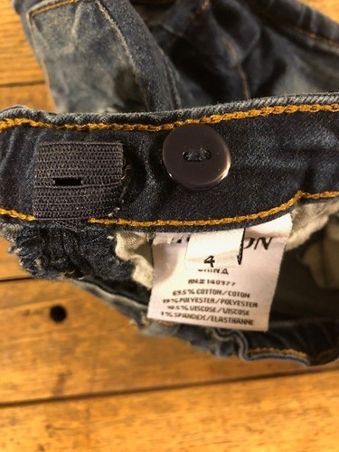 Hudson Jean Shorts Girls Size 4 EXCELLENT CONDITION - Picture 5 of 7