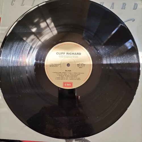 Cliff Richard. Silver. Vinyl LP. EMI, 1983 - Picture 7 of 9