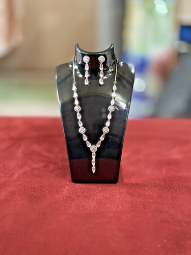 imitation jewellery - Picture 2 of 3